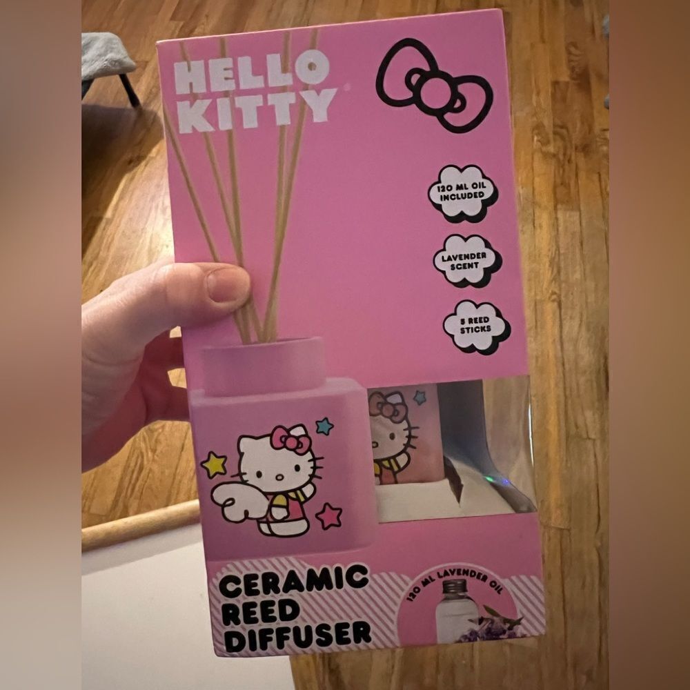 Hello Kitty Ceramic Reed Diffiser Lavender